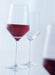 Schott Zwiesel Cabernet Rode wijnglas gevuld - Marvin's Maatwerk